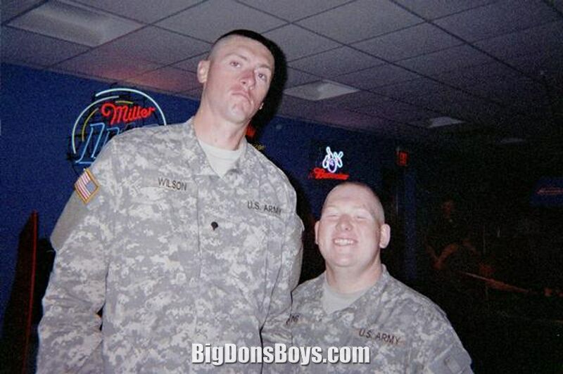 Tall Sexy Military Men in Uniform Page 6