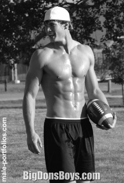 Tall Sexy Football Players Gallery Page 2